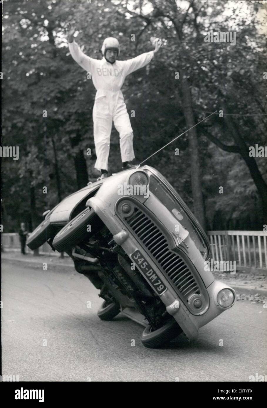 Oct. 07, 1960 - Automobile Stunt Show Champion Jean Sunny Bois de Bologne  Stock Photo - Alamy