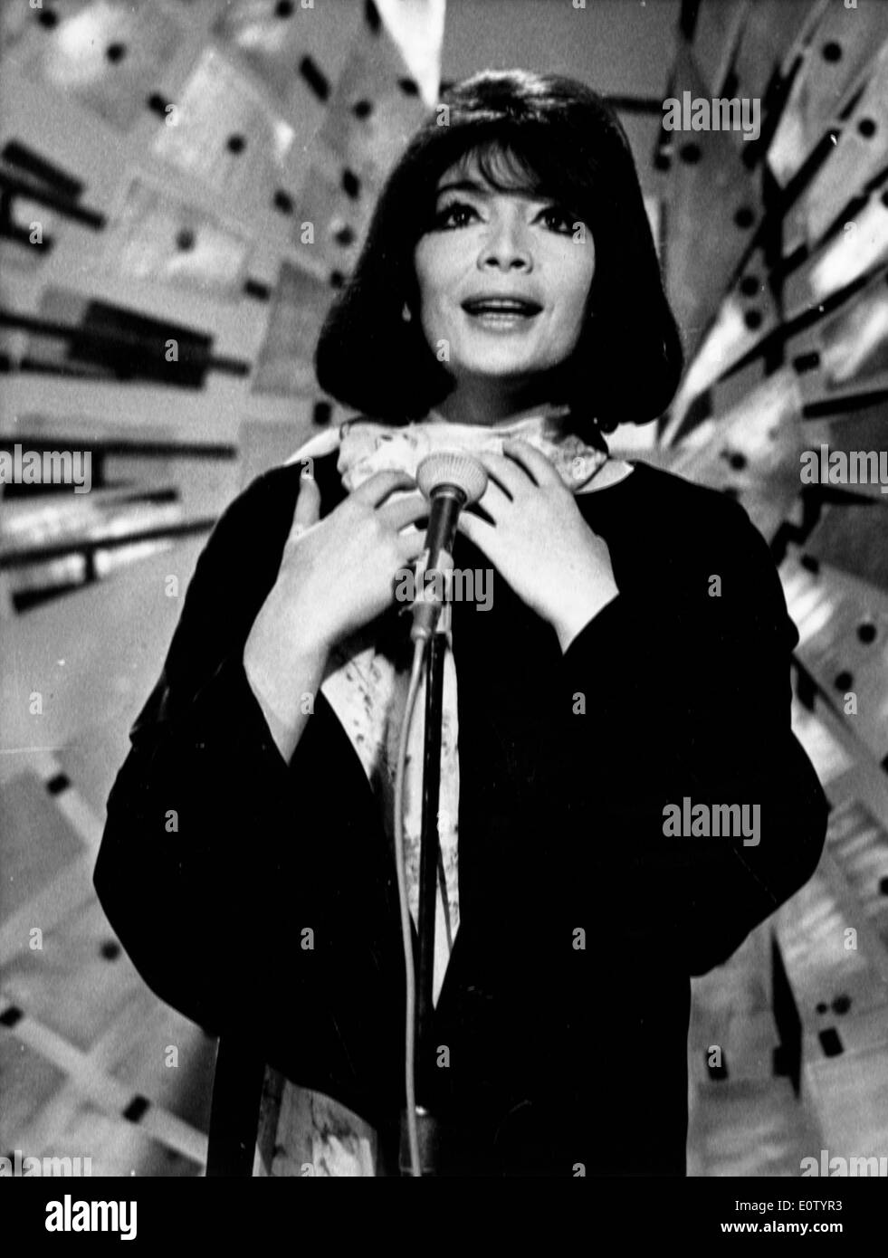 Juliette Greco on stage for a performance Stock Photo
