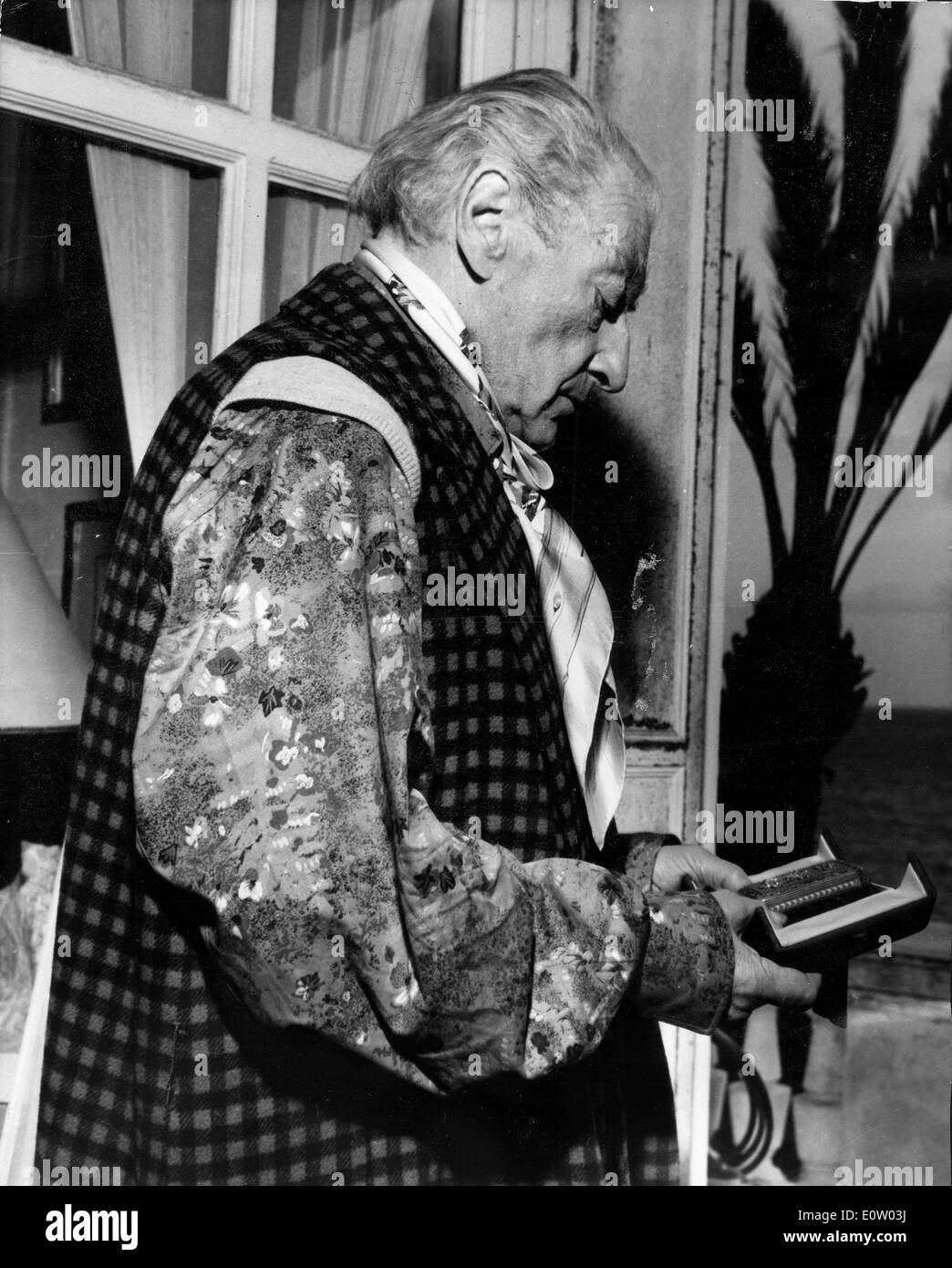 Actor Sacha Guitry performs in production Stock Photo