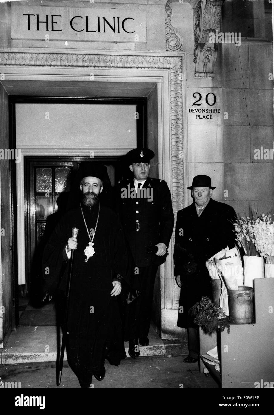 Archbishop Makarios III leaves London Clinic Stock Photo