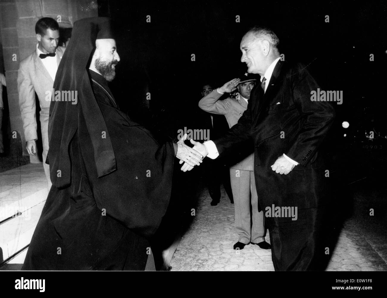 Archbishop Makarios III welcomes Lyndon B. Johnson Stock Photo