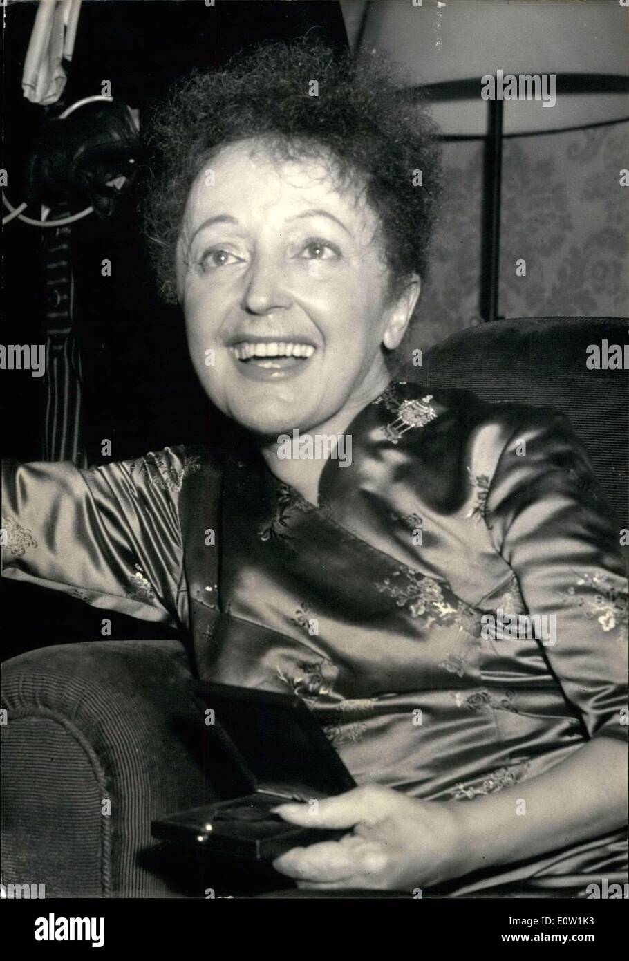 Nov. 14, 1960 Edith Piaf Stock Photo Alamy