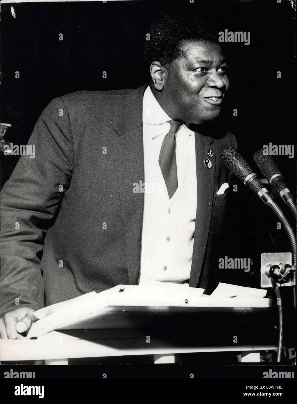 Oct. 04, 1960 - Labour Party conference at Scarborough: Photo shows Dr ...