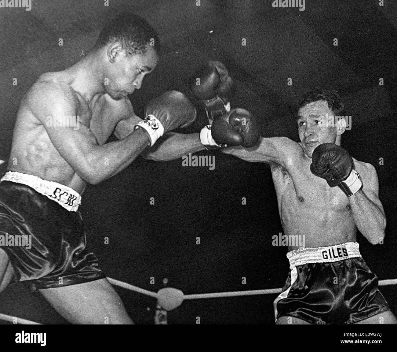 Boxer Dave Charnley against Fernand Nollet Stock Photo