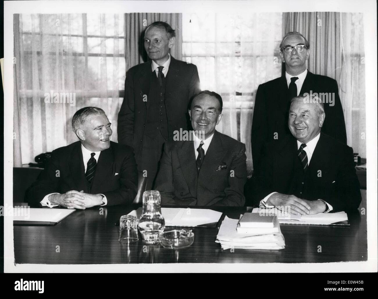 Apr. 04, 1961 - The First Meeting Of The Royal Commission On The Press At York Terrace: The first meeting of the Royal commission on the Press took place today at York Terrace, Regents Park. The commission is headed by Lord Shawcross, the former Attorney General, and includes four other members, Professor Robert Browning, Sir Graham Cunningham, Mr. W.B. Reddaway and Mr. W.J.P. Webber. Photo Shows: The commission - at York Terrace this morning Seated - L - R in fornt:- Professor Robert Browning (58), Glassgow University; Lord Shacross; and Sir Graham Cunningam (68); Back Row L-R: Mr. W.B Stock Photo