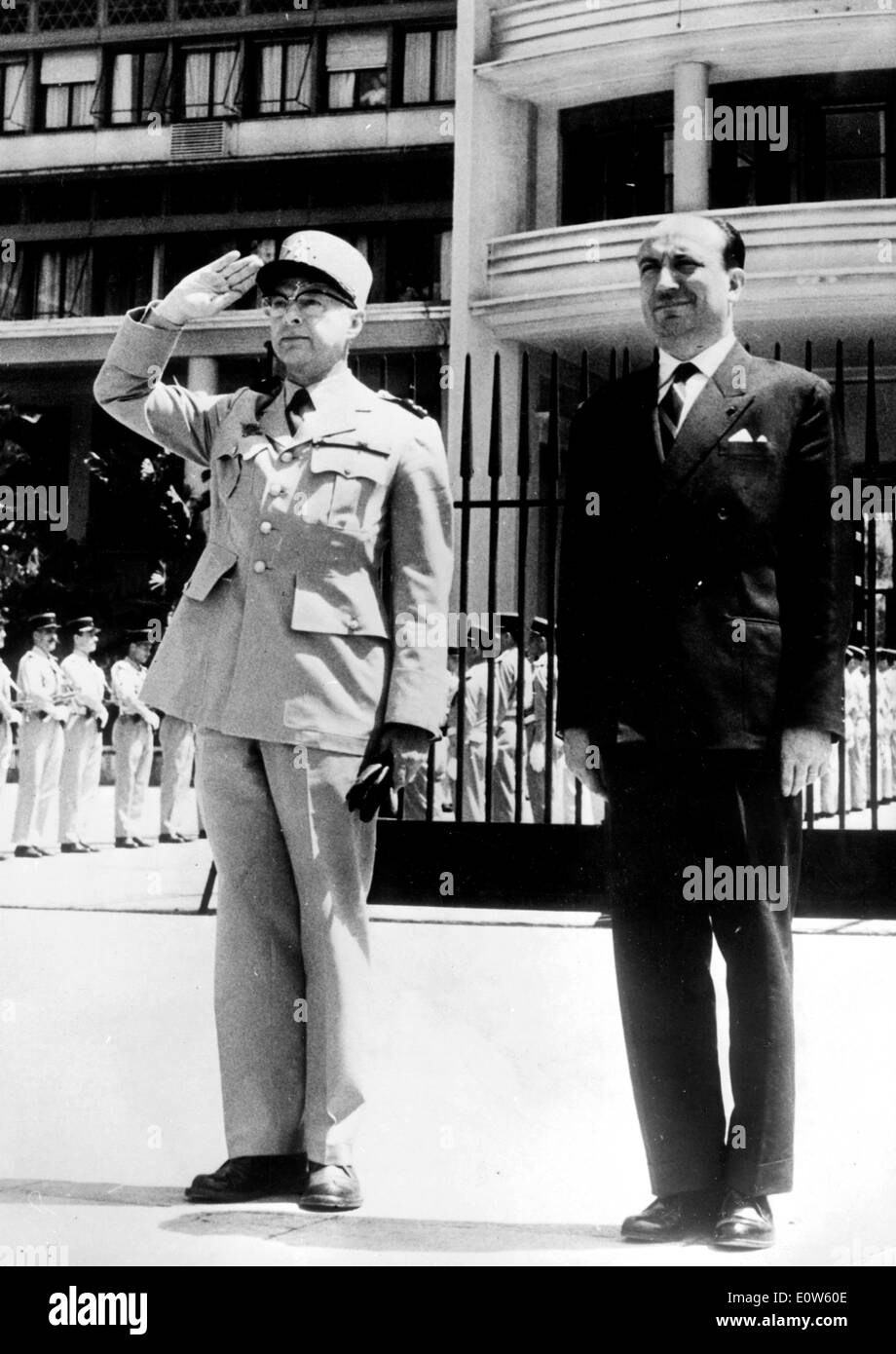 Jean Morin welcomes General Ailleret to Algiers Stock Photo