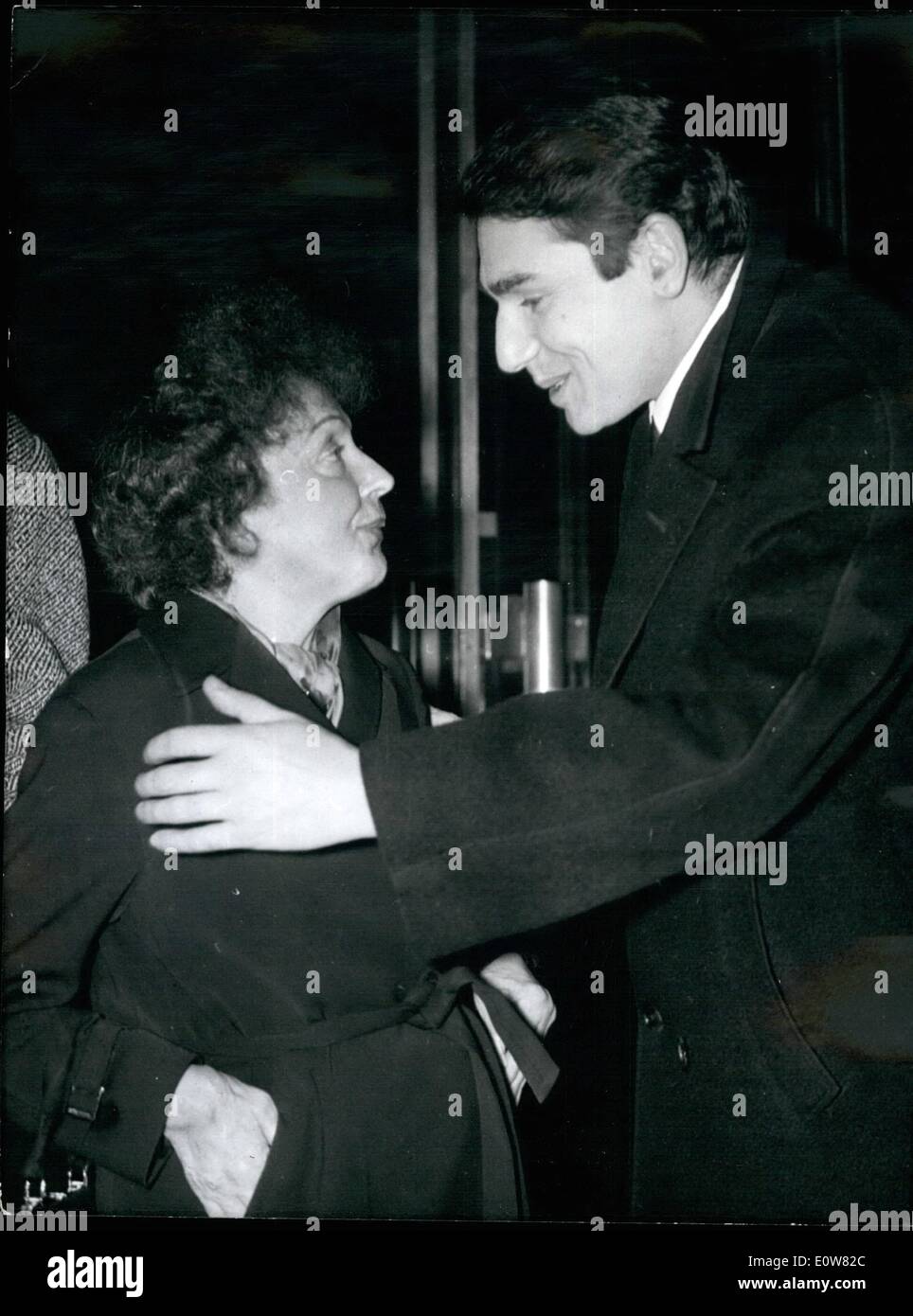 Nov. 11, 1961 - Edith Piaf Makes A Come Back.. As a spectator: For the first time after her long illness Edith Piaf made a public appearance when she attended the premiere of Robert Hossein's new film ''Le Jeu De La Verite'' in a champs-eye sees theatre last night. Picture Shows Edith Piaf pictured with Robert Hossein. Stock Photo