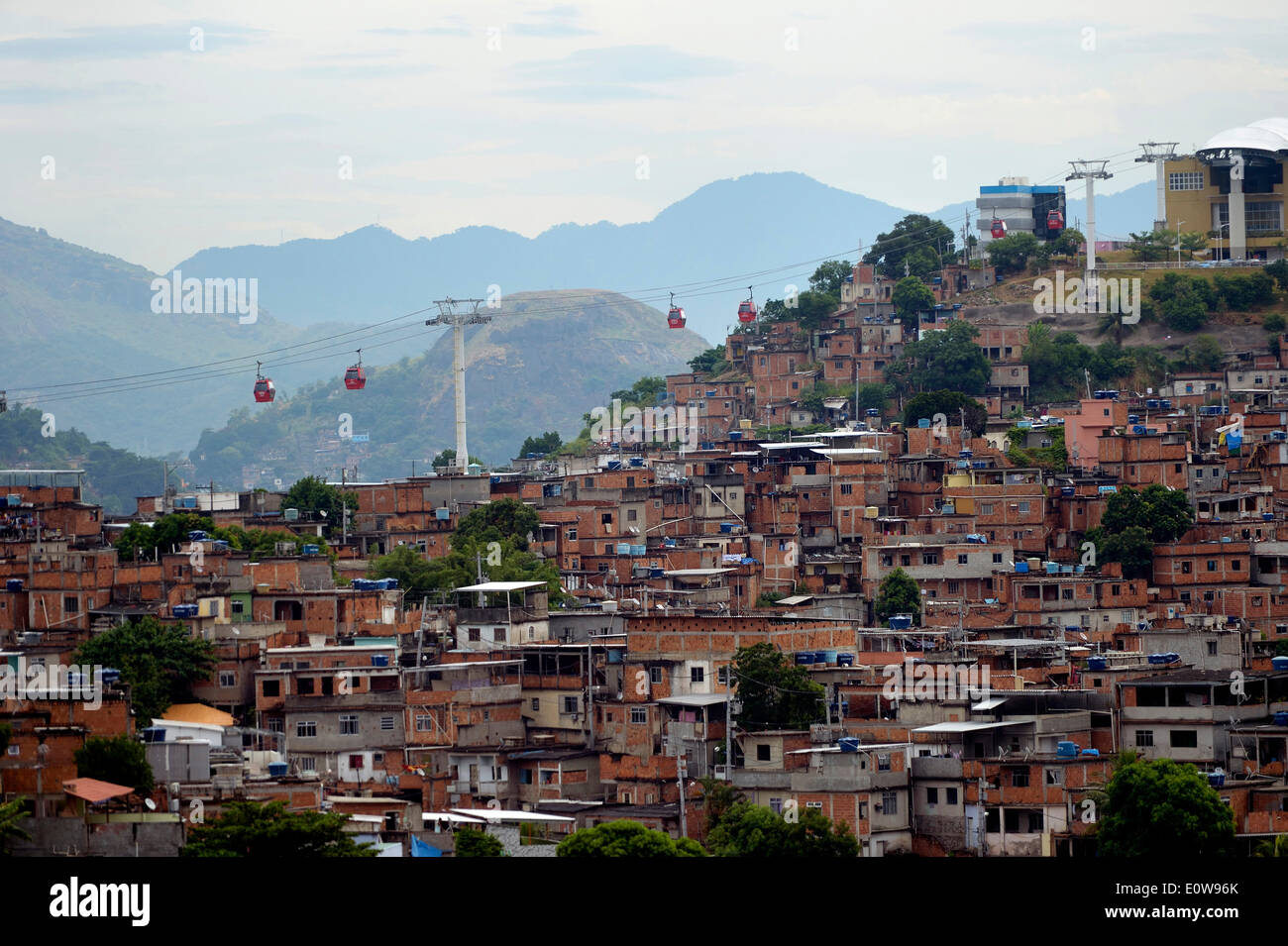 Complexo do Alemao favela, a cable car connects several built-up hills, Rio de Janeiro, Brazil Stock Photo