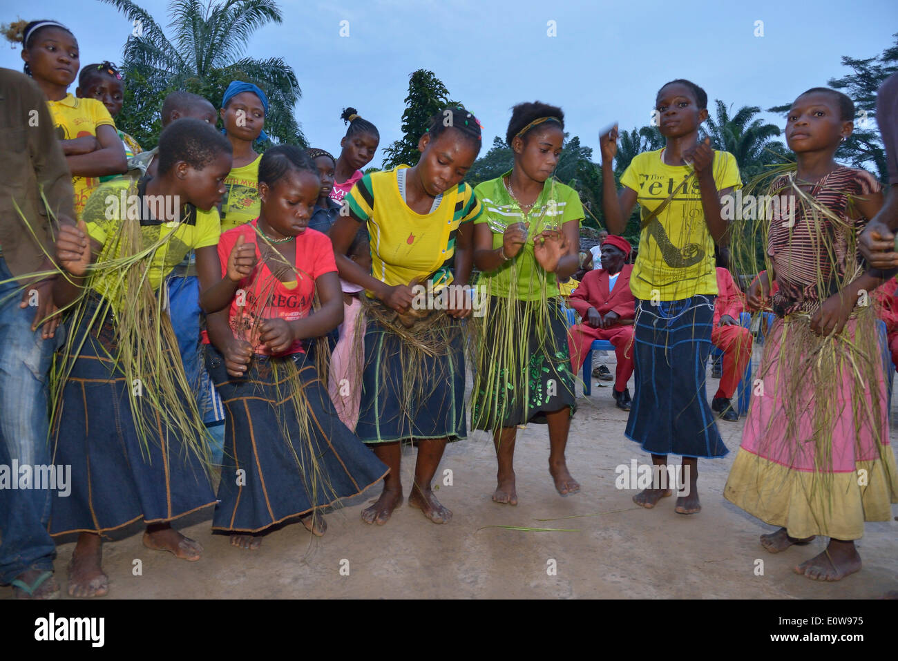 Dancing villagers at a village festival, Nkala, Bandundu Province, Democratic Republic of the Congo Stock Photo