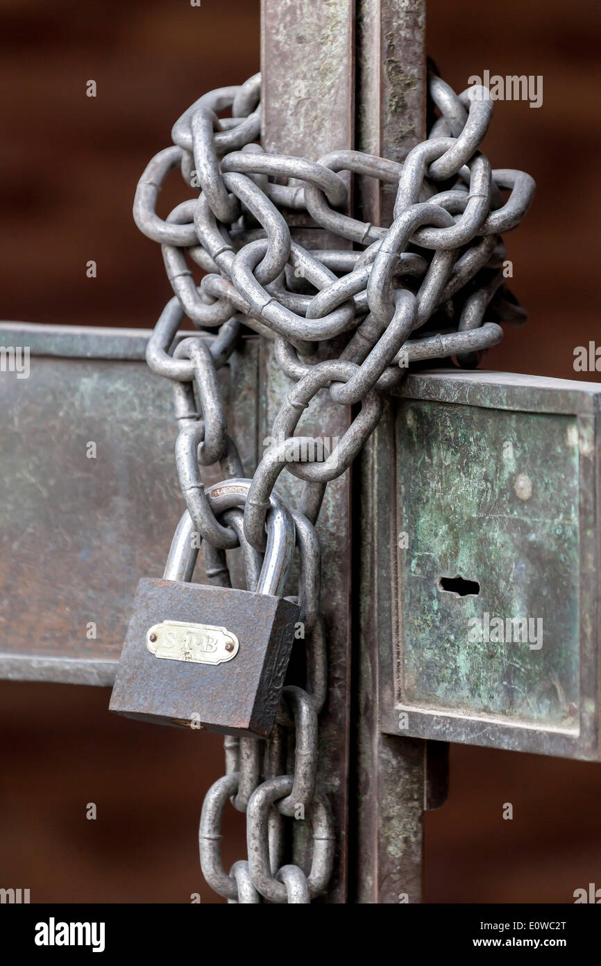 Chain with padlock on an iron gate, Budapest, Hungary Stock Photo