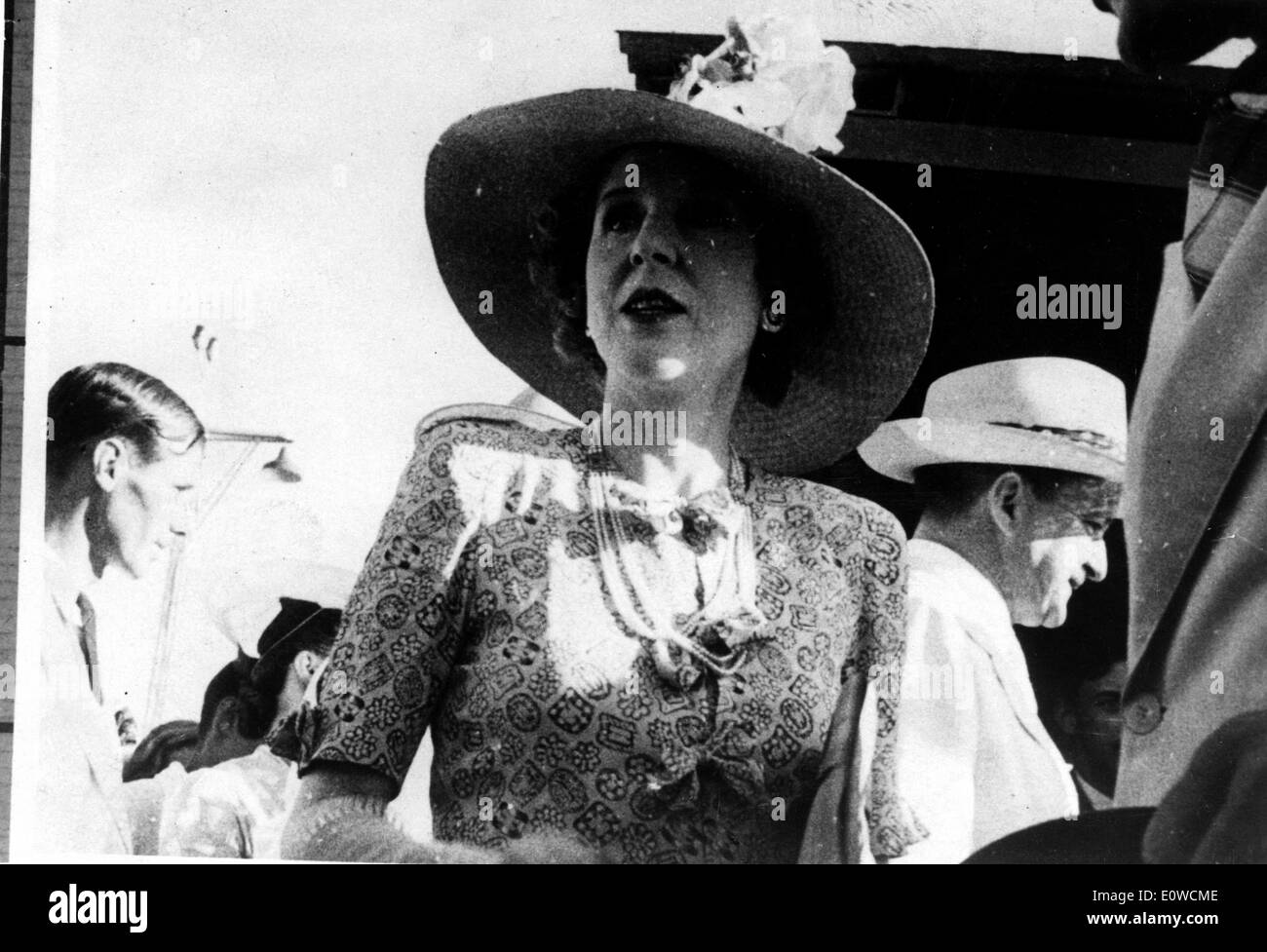 Lady Diana Cooper arrives in London Stock Photo