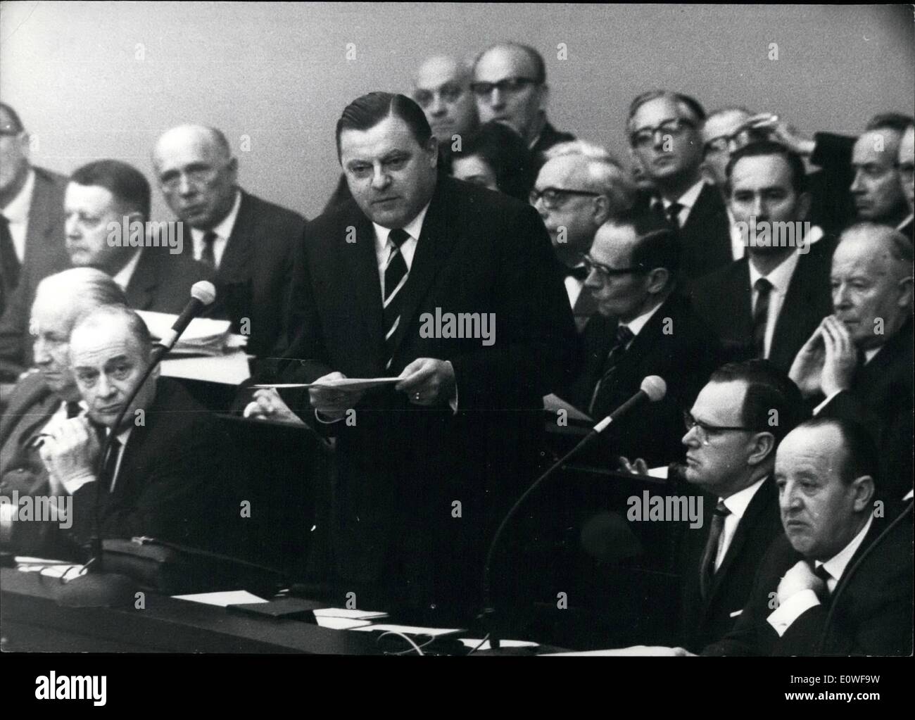 Aug. 08, 1962 - Minister Strauss Answers in the Federal Diet - As the Representant of the Goverment from the Federal Republic of Germany, Minister Strauss andswers of the Questions in the Question-hour of the Federal Diet over the newspaper ''Der Spiegel'' OPS: Minister Strauss during the Question-hour. Stock Photo