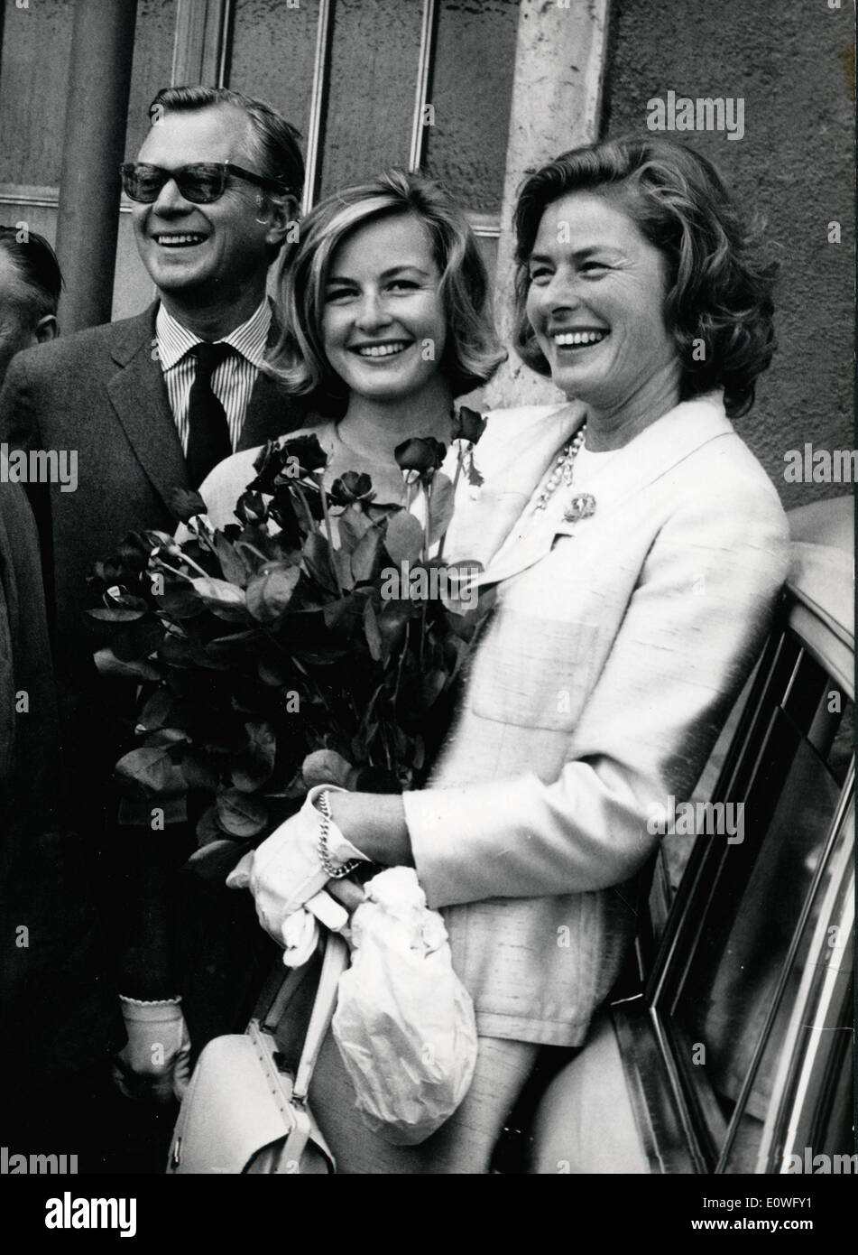 Actress Ingrid Bergman with husband Lars Schmidt and daughter Pia Lindstrom Stock Photo