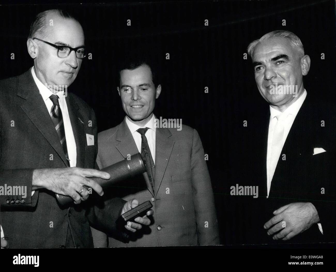 Max planck medal hi-res stock photography and images - Alamy