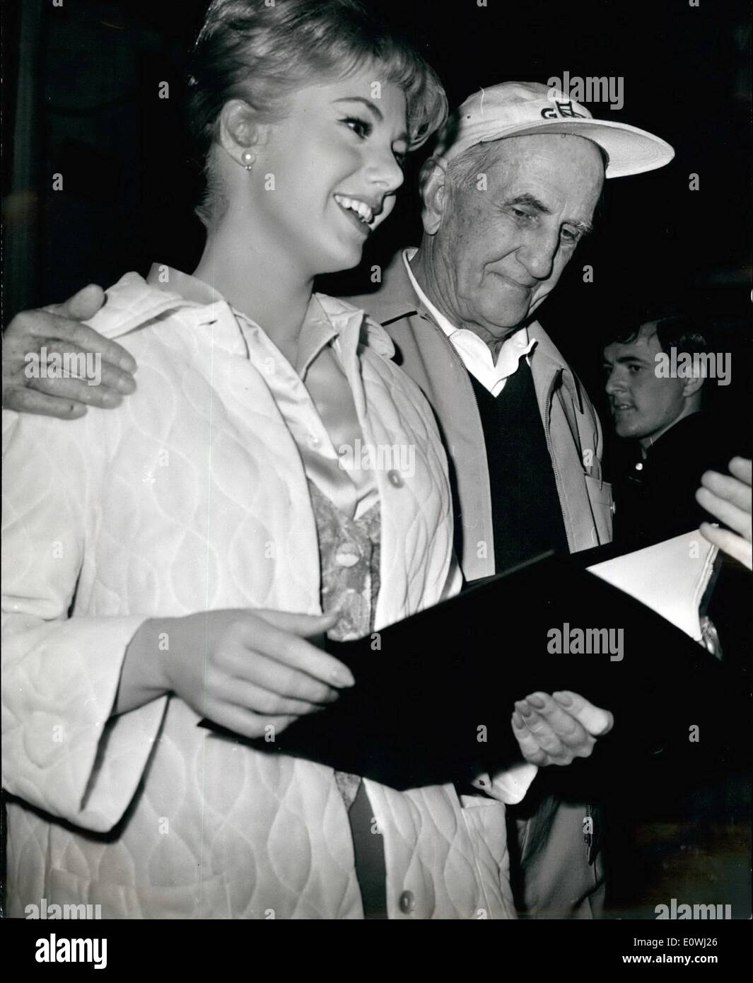 Shirley jones shirley jones shirley hi-res stock photography and