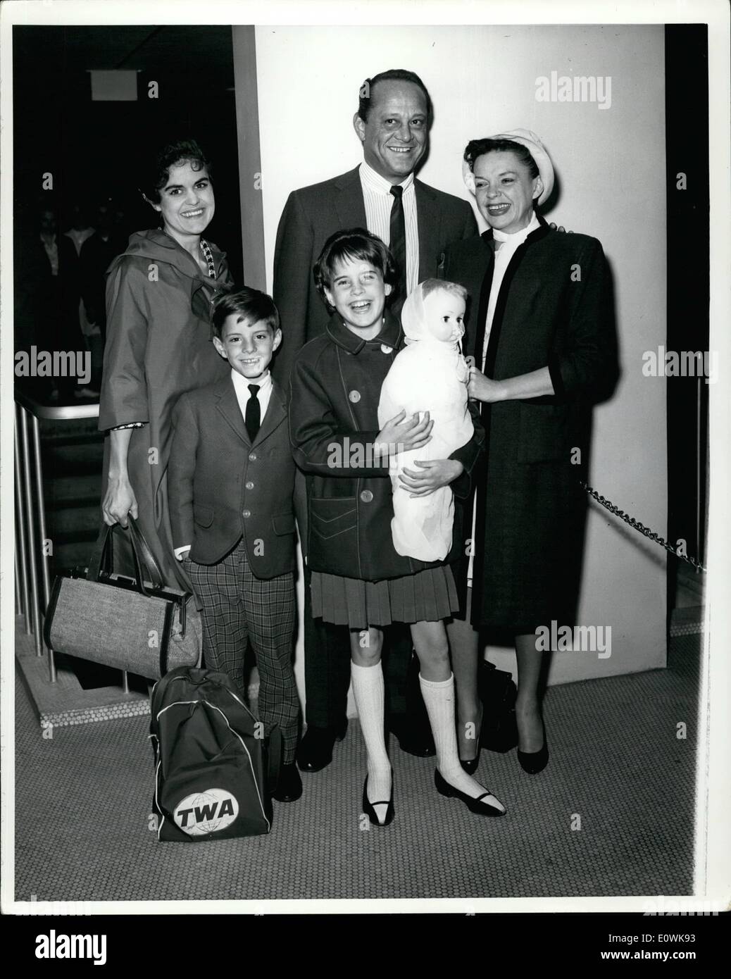 Apr. 04, 1963 - Actress Judy Garland is shown with husband Sid Luft,  children Lorna and Joe