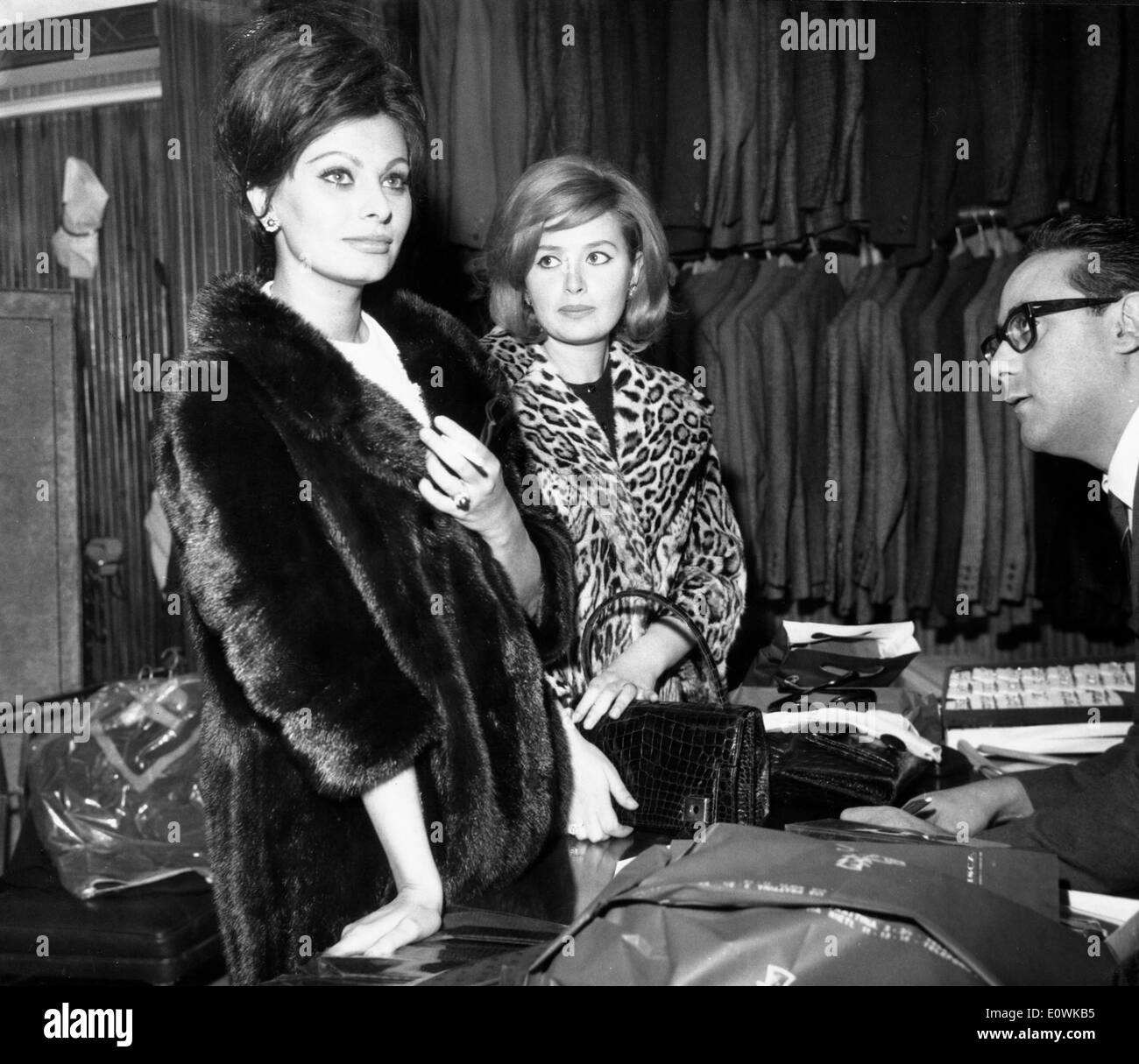 Actress Sophia Loren shopping with her sister Maria Stock Photo