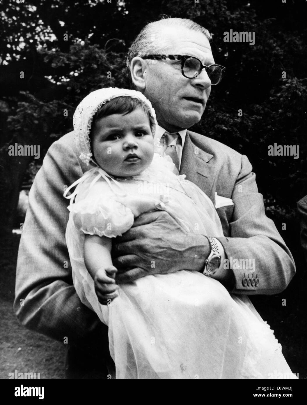 Actor Laurence Olivier holds his daughter Tamsin Stock Photo
