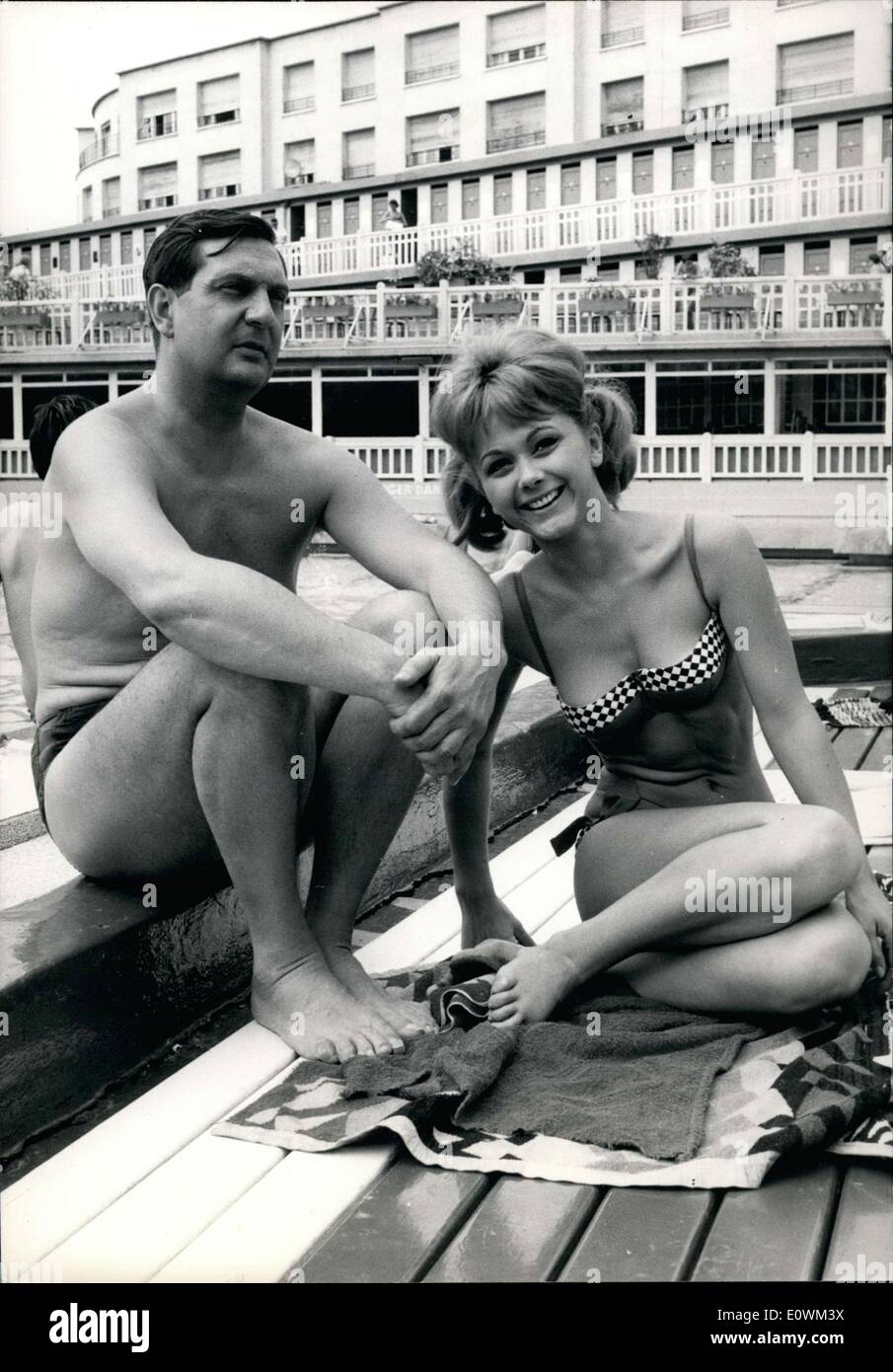 Jul. 16, 1963 - Jacques Charon and France Anglade at the Pool Stock Photo