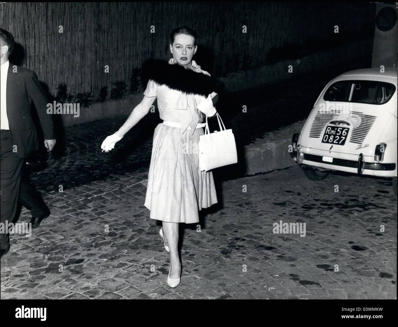 Sep. 09, 1963 - Bennie David the great American actress will early next week-begin the tuning of the film ''The empty canvas'' which will be turned at Marion a little country side near Rome, where Sofia - Loren has a beautiful villa most of the inside scenes will be turned in fave there. photo shows The ''Davis'' pictured last night before her hotel. Stock Photo