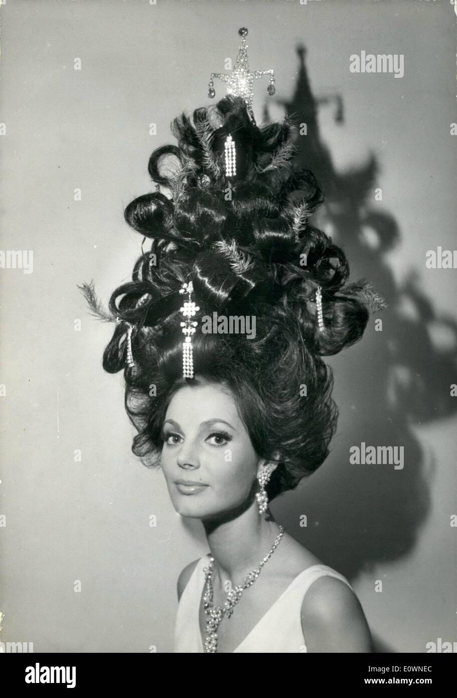 Dec 12 1963 Your Hair For Christmas Evening Molinario