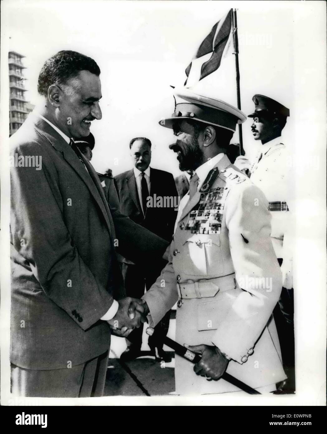 Nov. 11, 1963 - Haile Selassie sees Nasser; On his way back from