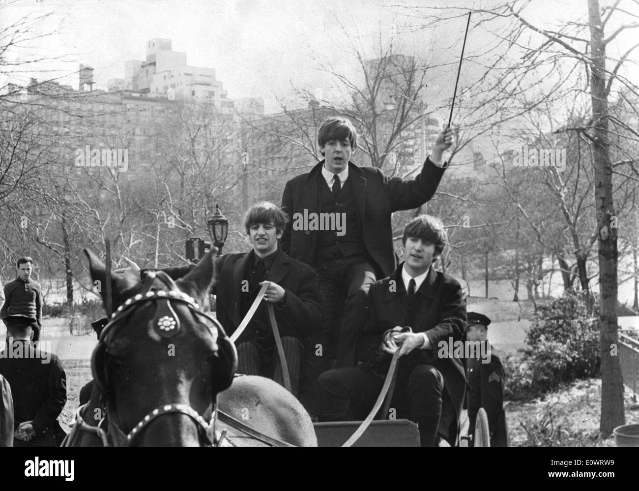 The Beatles Ringo Starr, John Lennon and Paul McCartney in a carriage in Central Park Stock Photo