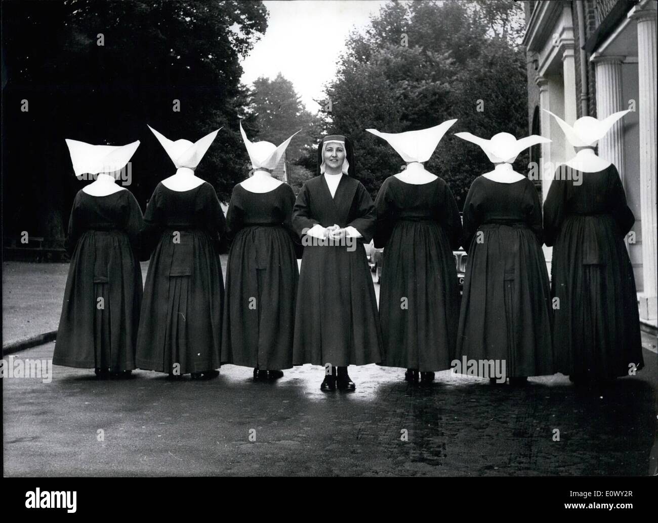 Benedictine Nuns Habits
