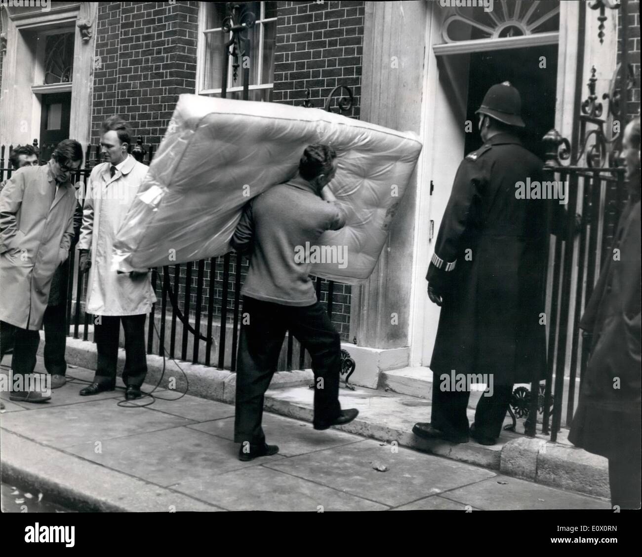 Oct. 10, 1964 General Election Foam Mattresses Go Into No. 10. Photo