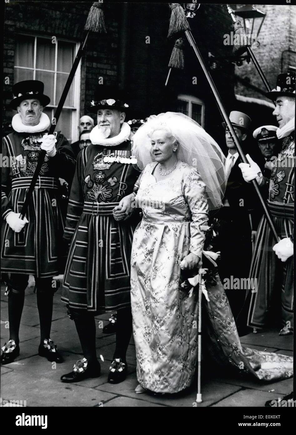 Nov. 11, 1964 - Wedding Bells for the Merryman and his maid.Unusual wedding at the tower of London Chapel.: A very colorful wedding took place yesterday at the Tower Chapel in the Tower of London - between Yeoman Warder Gilbert Futter (59) and Maureen Strove-Williams. All the colleagues for Warder Futter turned out was the Sunday best uniforms. Gilbert Futter was the first ''Beefeater'' to marry in the Tower Chapel for 16 years. The couple met when Maureen was guide to a party of tourists at the Tower Stock Photo