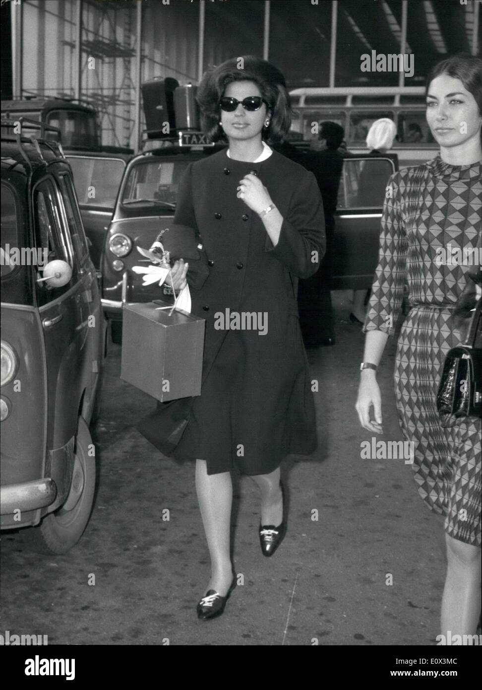 Mar. 03, 1965 - Ira Fustebmberg divorced wife of Baby Pignatari arrived to Rome this afternoon from New York with some friends. Stock Photo