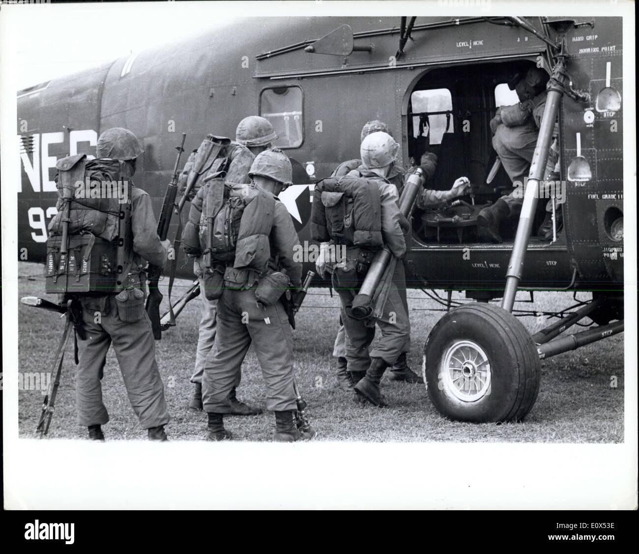 May 24, 1965 - US Marines in Santo Domingo 3 Bott. 6th Marine Rep. first Troops to leave Dominican Rep. Stock Photo