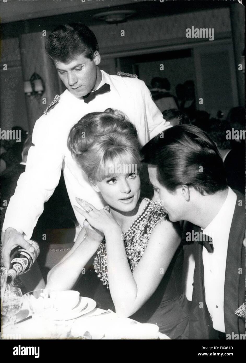 May 05, 1965 - Distribution of Bambi-film-prizes 1965 in Munich: on Sunday, may 9th 1965, the golden and silver Bambi-film-prizes were lent in connection with a festive event at the confess-hall of the ''German Museum'' (Deutsches museum). The demanded Bambi-prizes, called the European ''Oscar'' , is founded by Burda - erlag, and was lent this years already for the 17th time a great number of germane and international stars Stock Photo