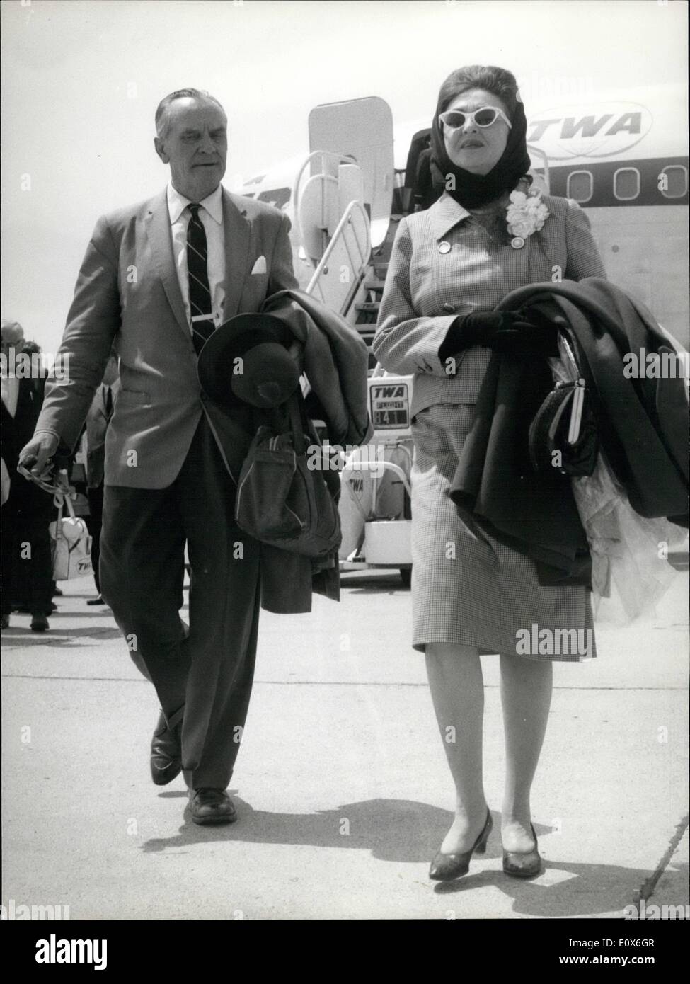 May 05, 1965 - Today Frederick March has arrived at Rome with his wife, actress Florence Eldridge:he will have on the 11th May  rectal at the theatre Elseo. C.P.S. Mrs and Mr. March. Stock Photo