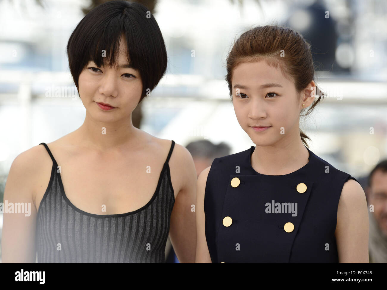 Cannes, France. 20th May, 2014. South Korean actresses Doona Bae (L