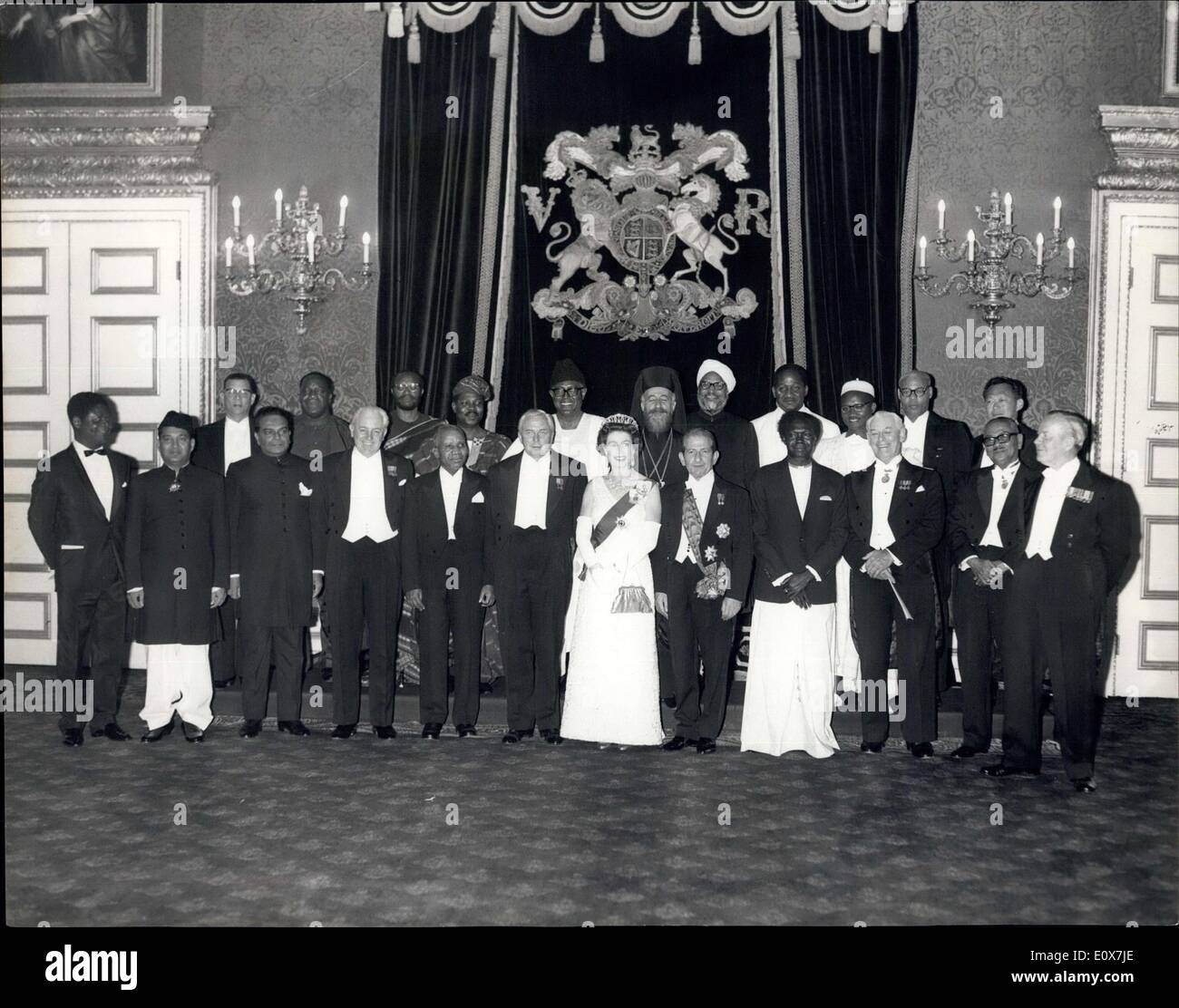Sep. 06, 1965 - H.M. Queen gives a dinner party for Commonwealth ministers  at St. James's Palace: This evening H.M. The Queen gave a dinner part for  the Commonwealth Prime Ministers who