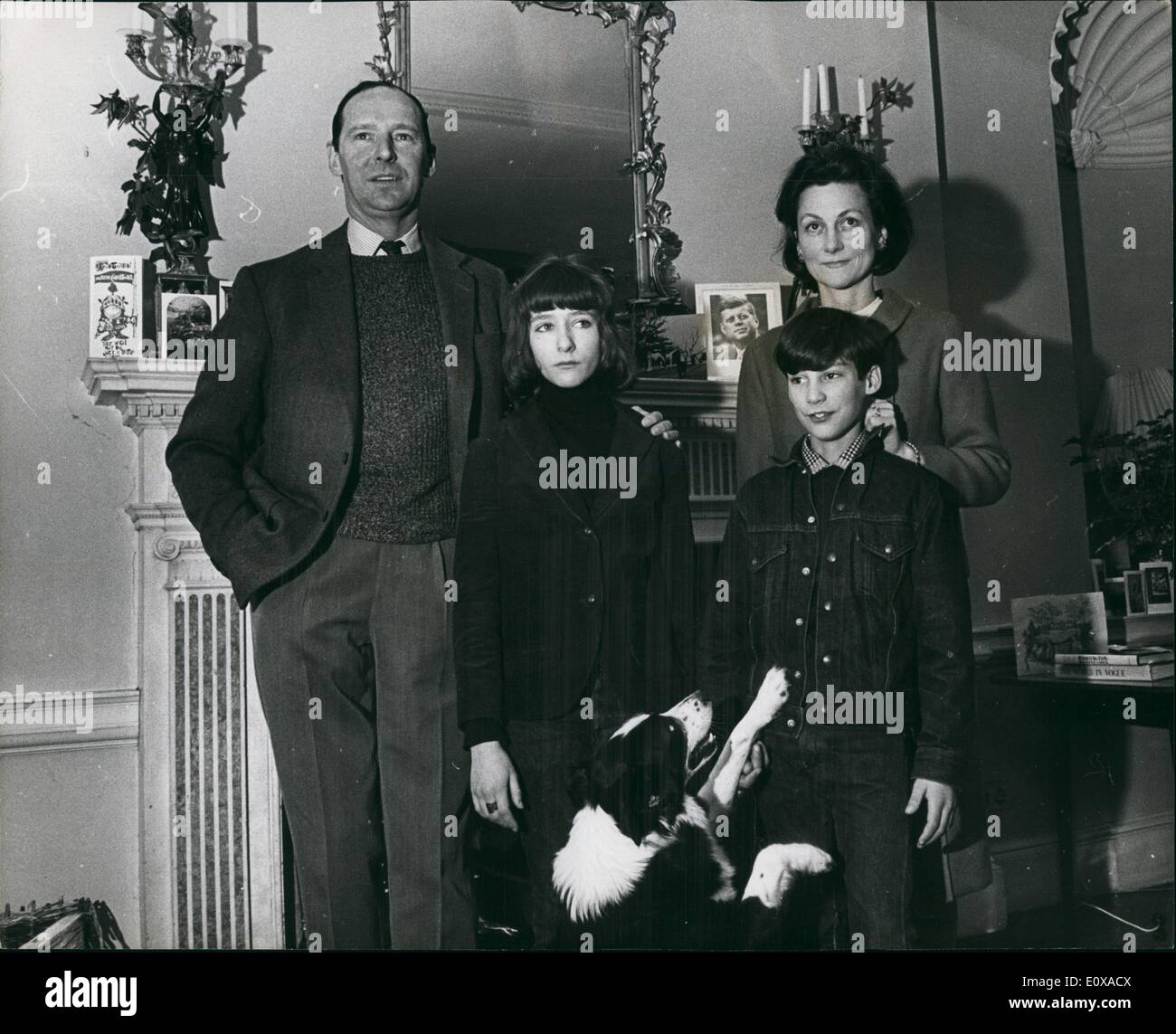 Lord lady harlech with two youngest children francis alice hi-res stock ...