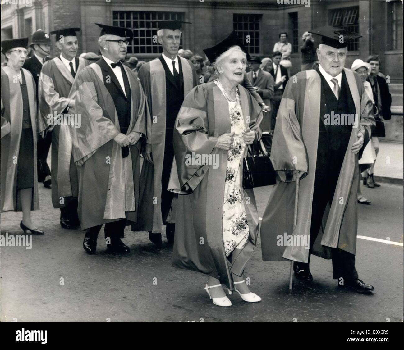 Jun. 06, 1966 Oxford Honors For Dame Sybil Thorndike And Hr Husband