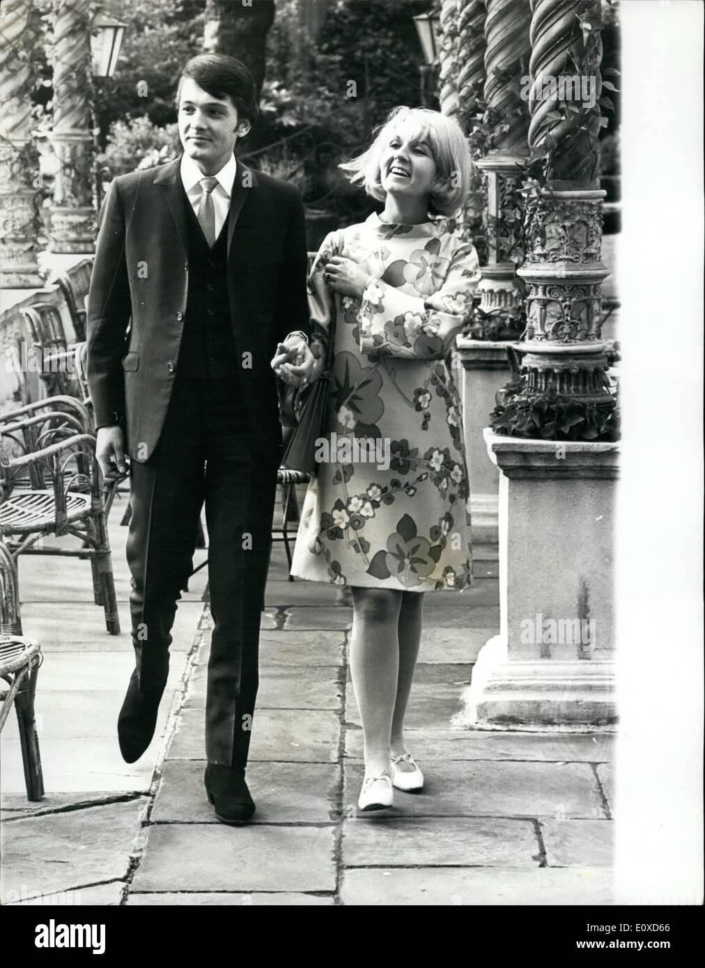 Jun. 06, 1966 - Sybil Burton Mrs. Jordan Christopher and her young Husband arrive in London: Actor Richard Burton's former wif Stock Photo
