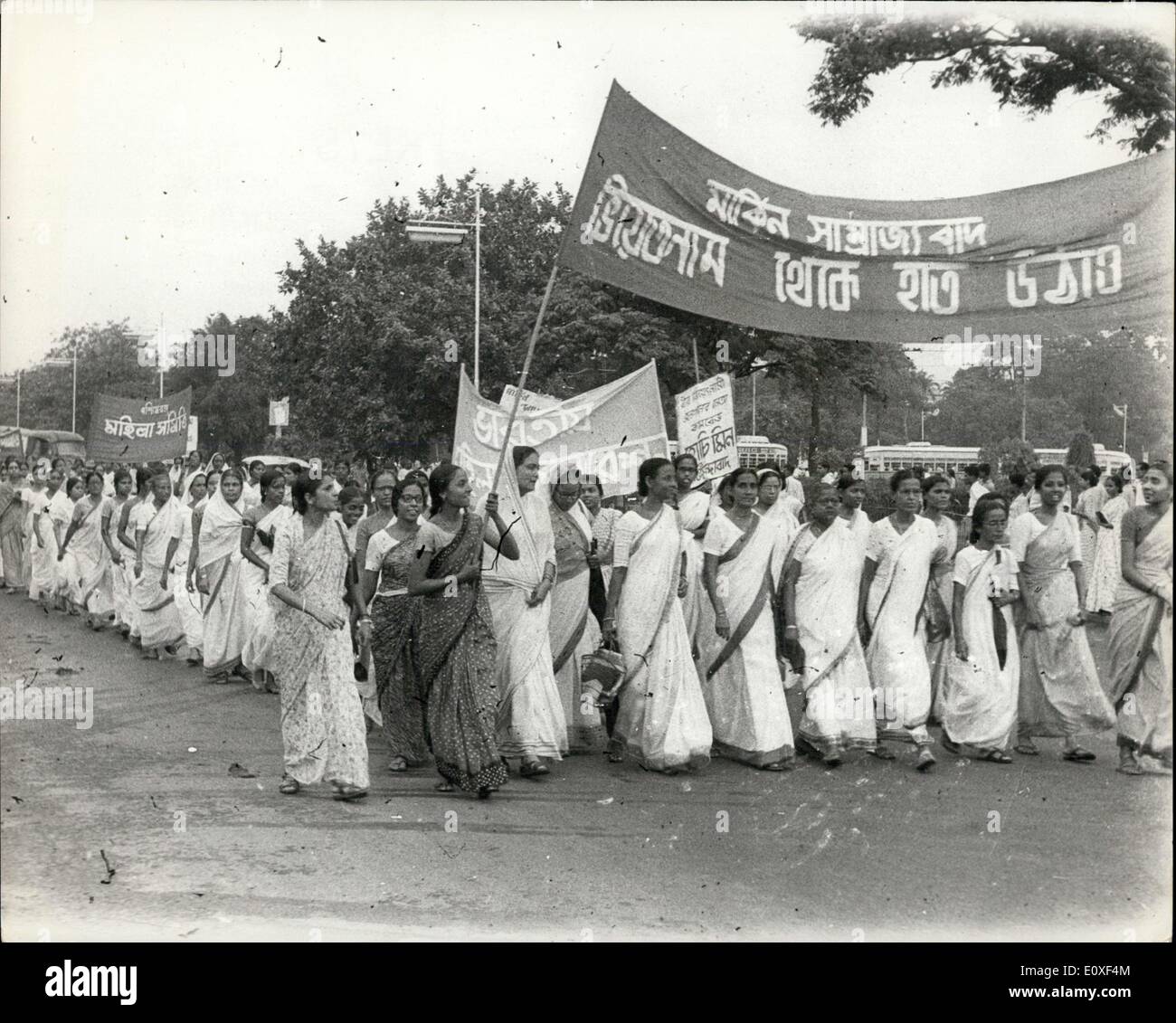 Jul. 25, 1966 - Women Demonstrate Against USA: In Calcutta, India, over 500 women - housewives, factory and office workers and students - led by a communists held a three hour demonstration in front of the United States Information Service library in Central Calcutta last Tuesday (July 19) condemning American bombing in North Vietnam and escalation of the Vietnam war. The women coming from different parts of the city and suburbs earlier held a rally in central Calcutta's parade ground Stock Photo