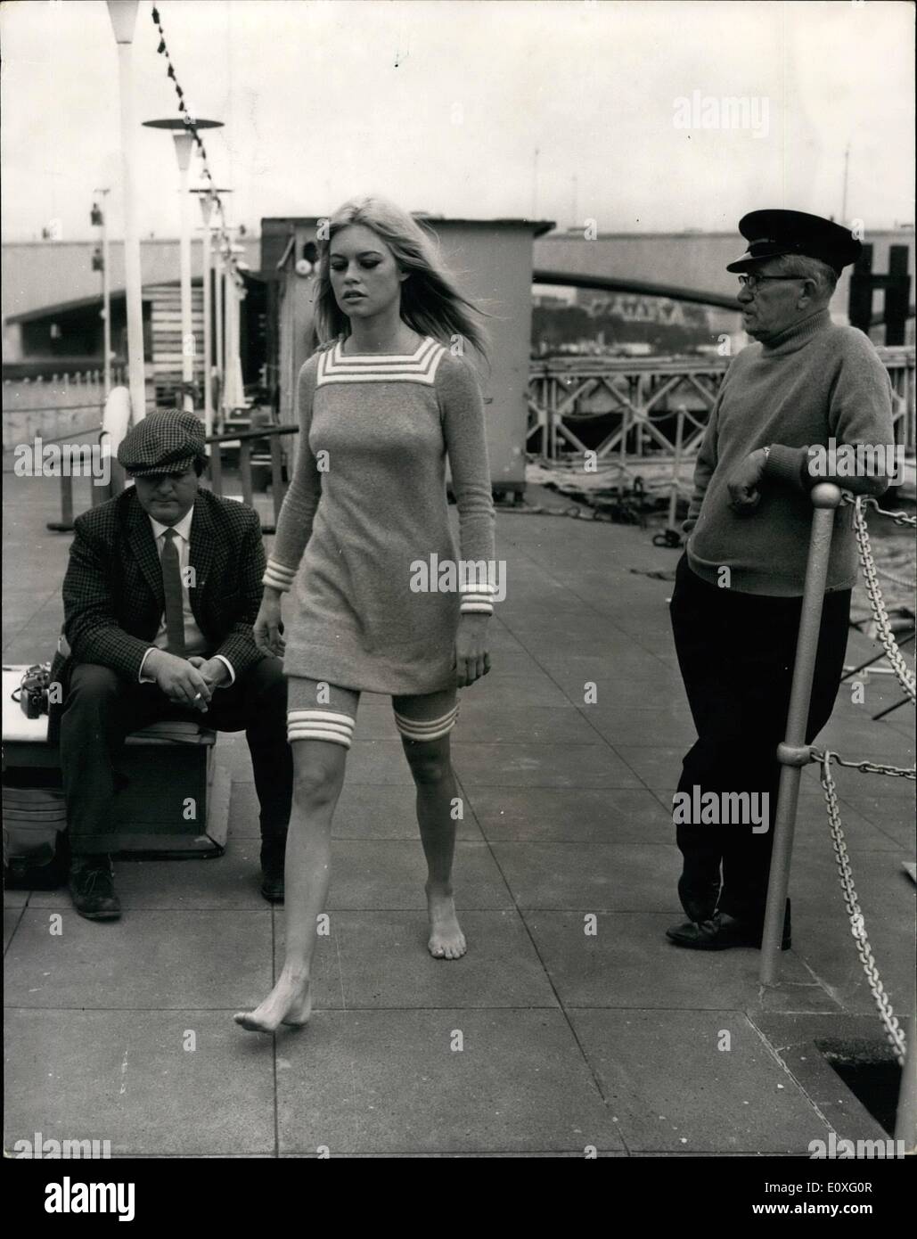 Photo Vintage De Brigitte Bardot - 1966 - Tirage Collector Neuf #SoutienUkraine