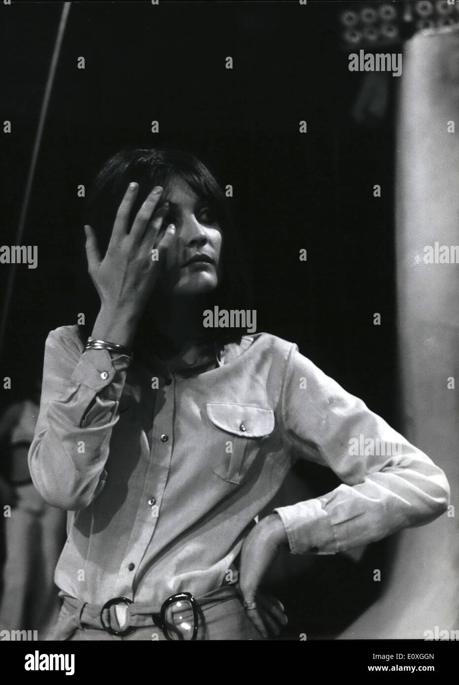 Nov. 28, 1966 - 11-28-66 Sandie Shaw, singer Ã¢â‚¬Å“Puppet on a StringÃ Stock Photo