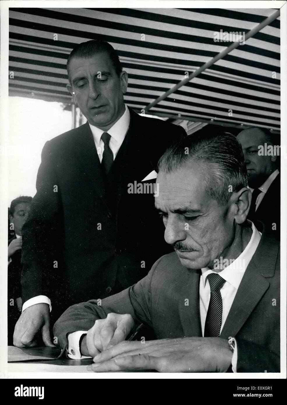 Oct. 10, 1966 Contract Signed between the Chilean Government and