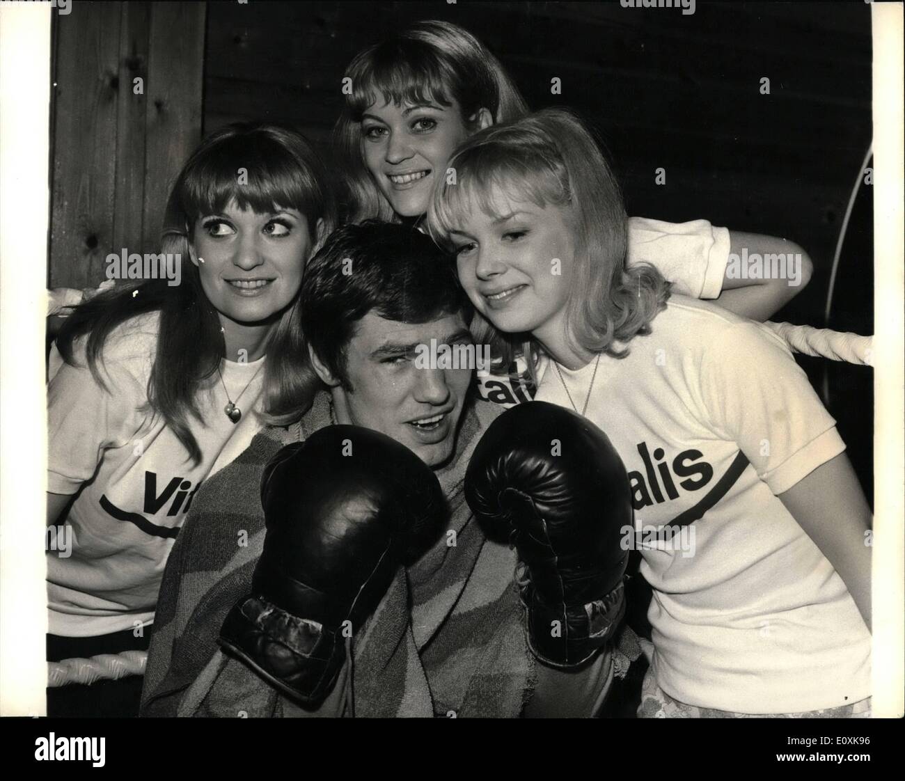 Mar. 03, 1967 - Billy Walker trains for Mildenberger fight: Billy Walker, was training today at Fobbing, near Pitsea, Essex, for his European heavyweight title fight against Karl Mildenberger, at Wembley on March 21. Keystone Photo Shows:- Billy Walker pictured with three pretty girls who came to watch him train today. They are (L to R): Heather Tracy, Jean Robinson and Lesile Hand. Stock Photo
