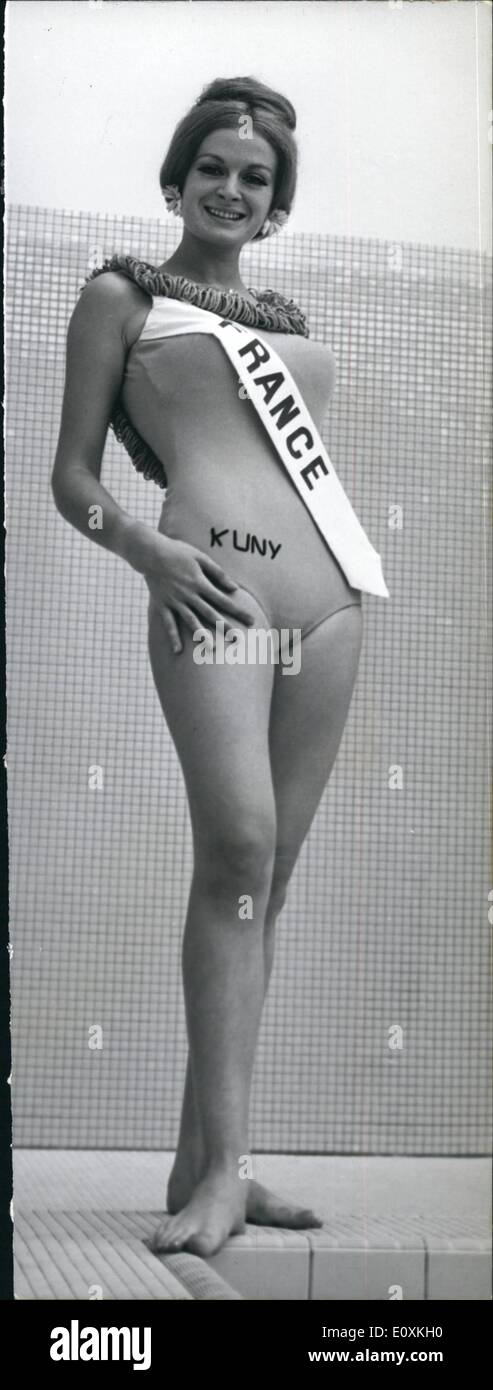 May 05, 1967 - Beauty Queens ready for D. Day; The Beauty Queens from all over Europe are now in Nice for the election of Miss Europe 1967. Photo Shows Miss France, one of the candidates. Stock Photo