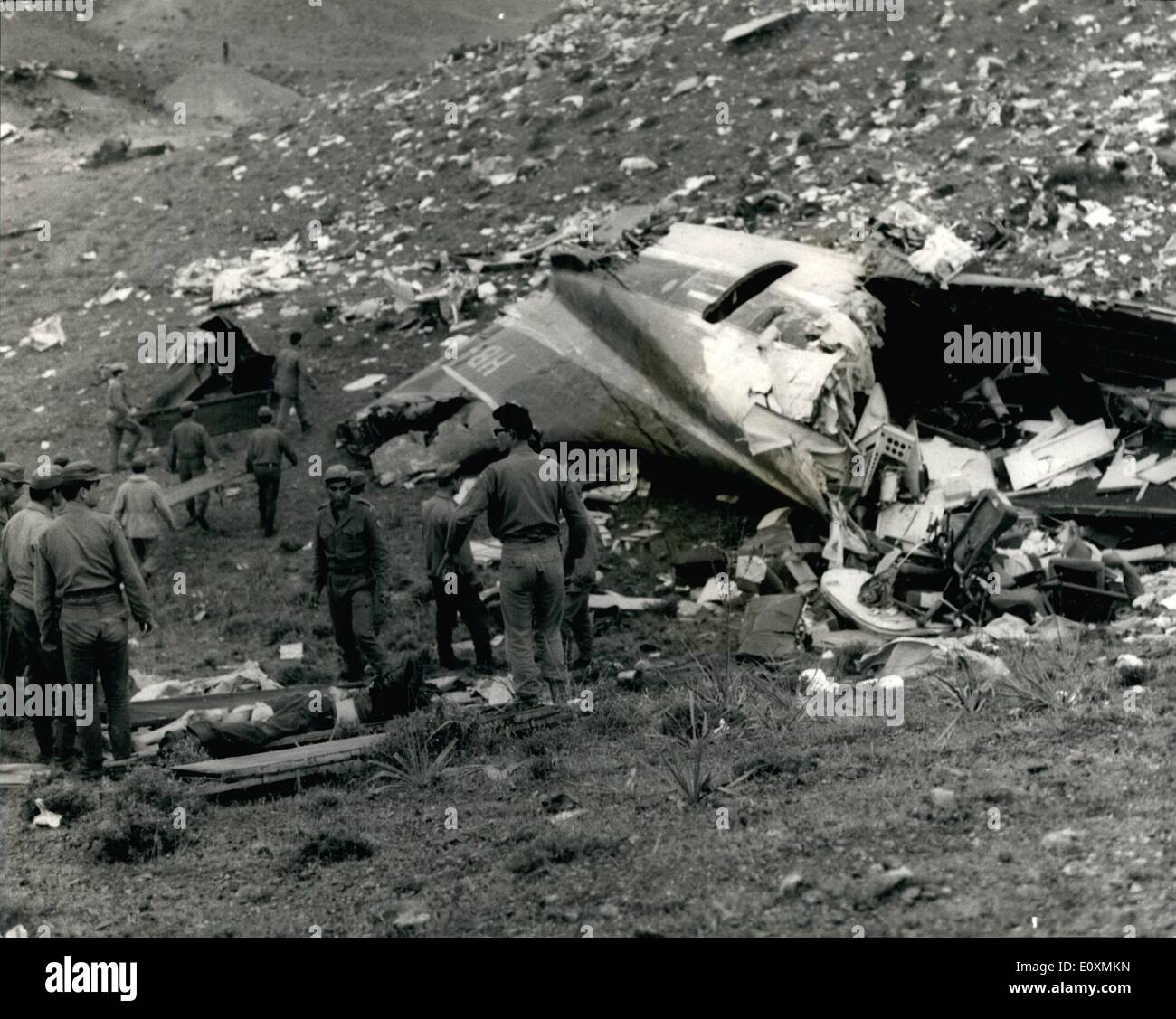 Crashed on landing heathrow airport yesterday hires stock photography and images Alamy