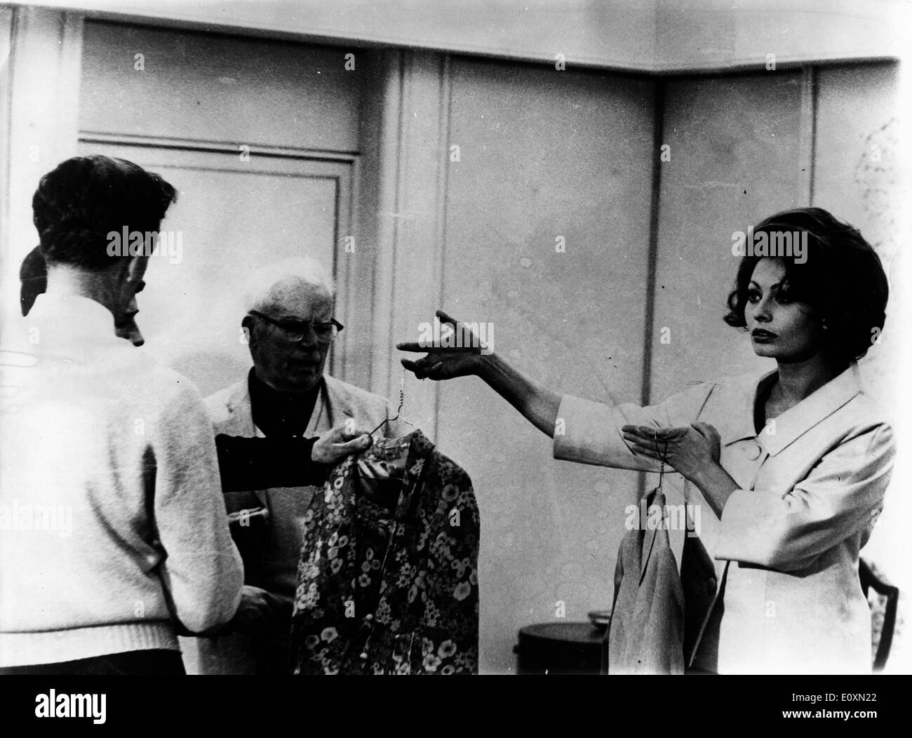 Actress Sophia Loren in a break from filming 'A Countess from Hong Kong' Stock Photo