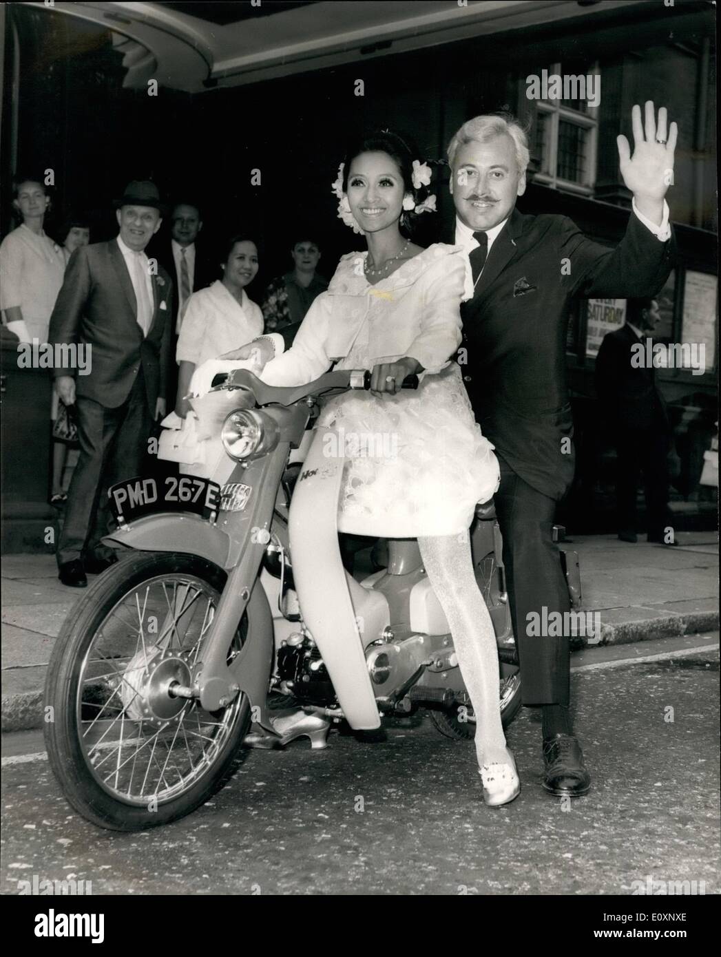 Jun. 24, 1967 - 24-6-67 Daughter of the Philippine Ambassador to UN weds at Caxton Hall Ã¢â‚¬â€œ Mary Louisa Brillantes, the 24 Stock Photo