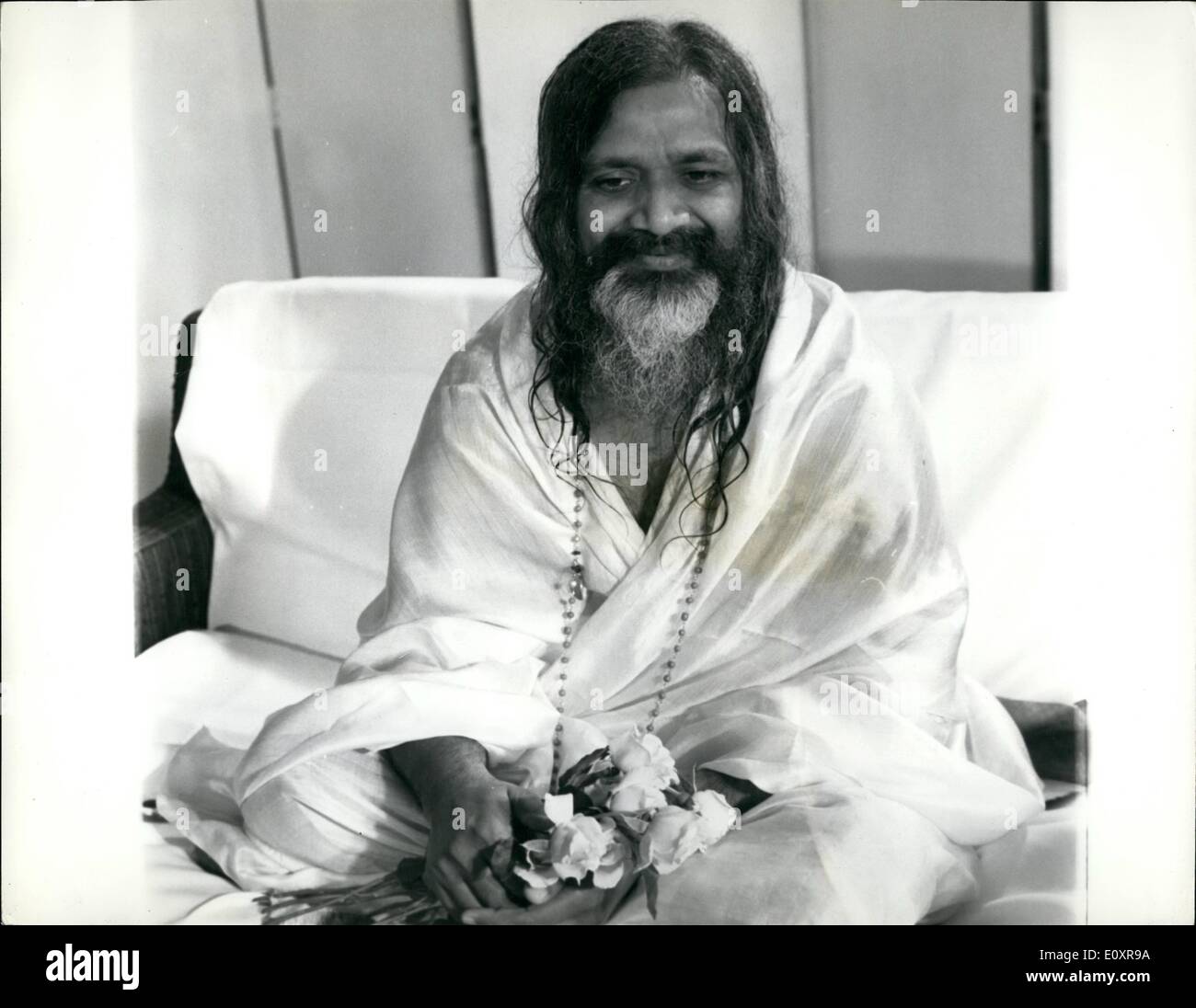 Aug. 08, 1967 - Maharishi Mahesh Yogi To Speak at Public Lecture at London's Hilton Hotel This Evening.: Maharishi Mahesh Yogi who is in London for a farewell visits on his eight and final world tour, after which he is retiring from public life, is to speak on the essential role of transcendental meditation in modern life during a public lecture at the Hilton Hotel, London, W.1., this evening Stock Photo