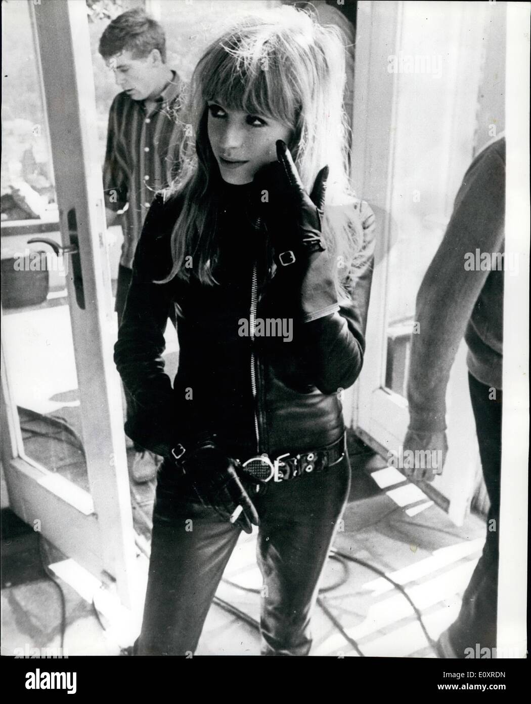 oct-18-1967-18-10-67-marianne-faithfull-making-her-first-film